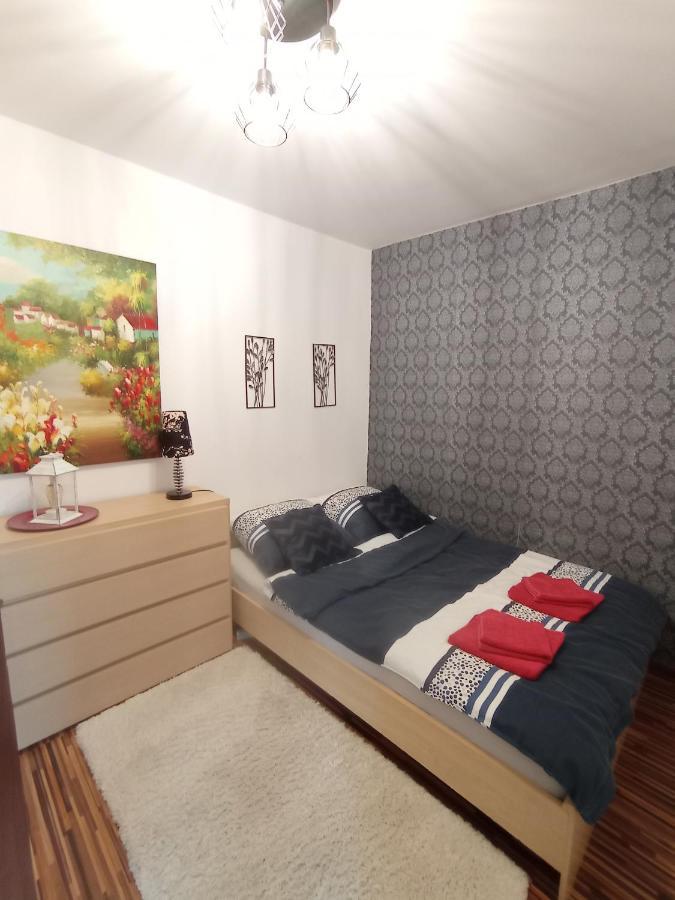 Mk Apartament III Rzeszow Exterior photo
